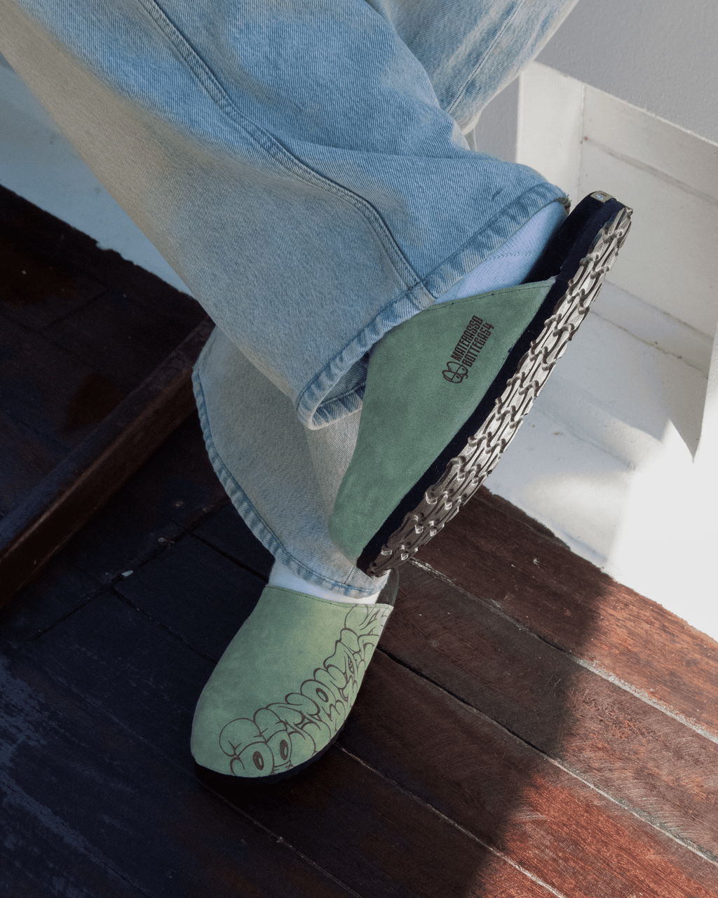 GRAFFITI SABOT - Mint